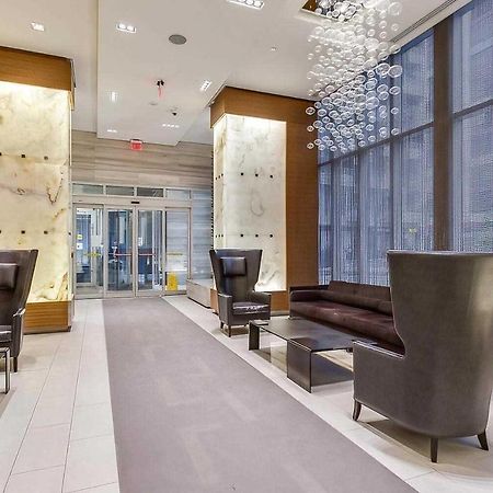 Luxury Condo Prime Location Торонто Экстерьер фото