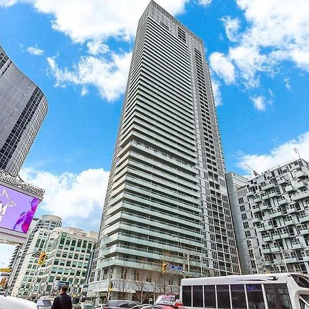 Luxury Condo Prime Location Торонто Экстерьер фото