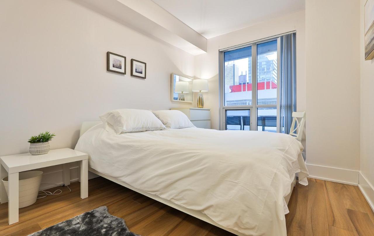 Luxury Condo Prime Location Торонто Экстерьер фото